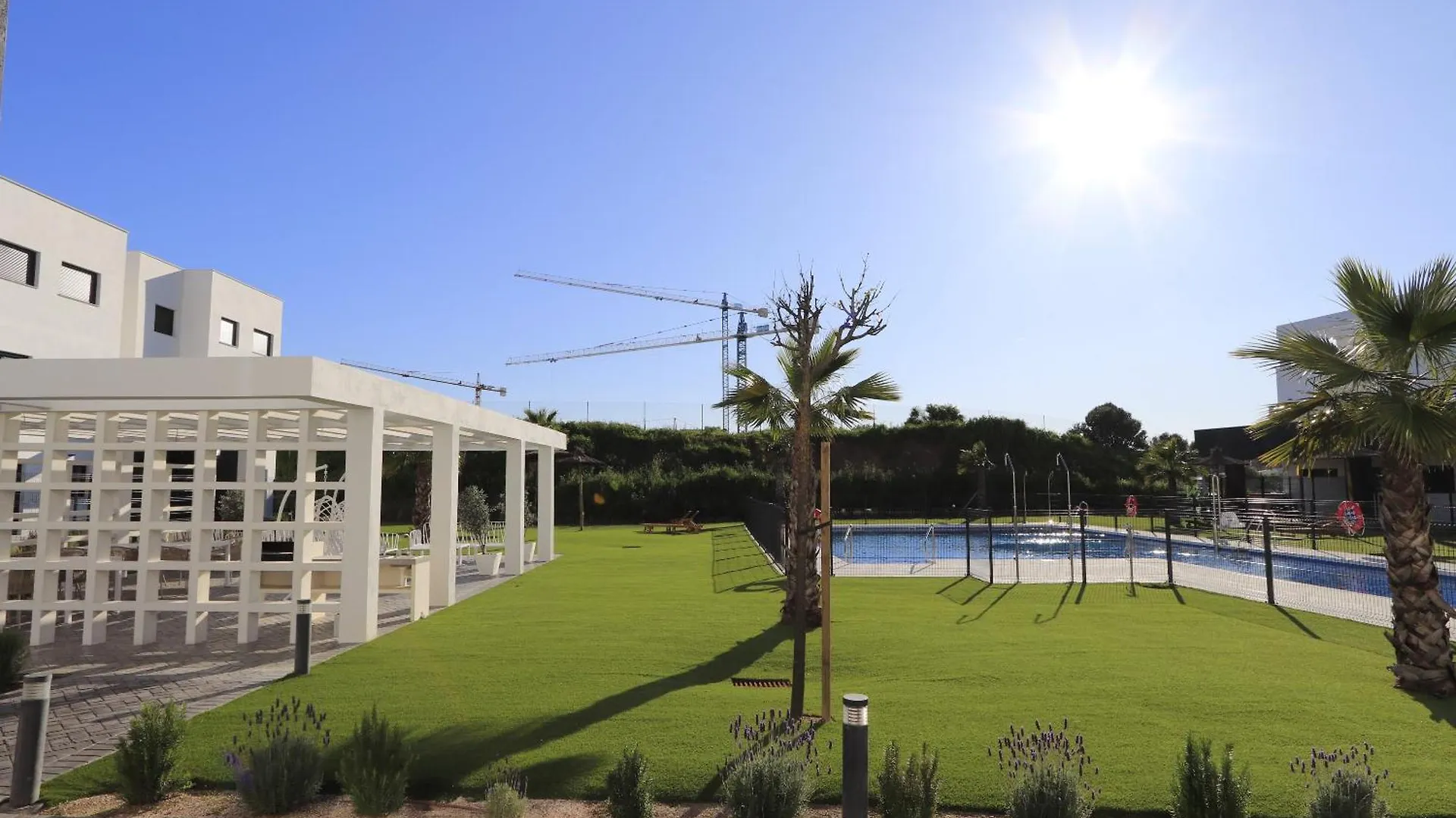 Sinatra Home Estepona Apartment